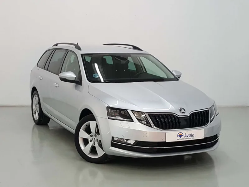 SKODA OCTAVIA COMBI Diesel 2020 de segunda mano