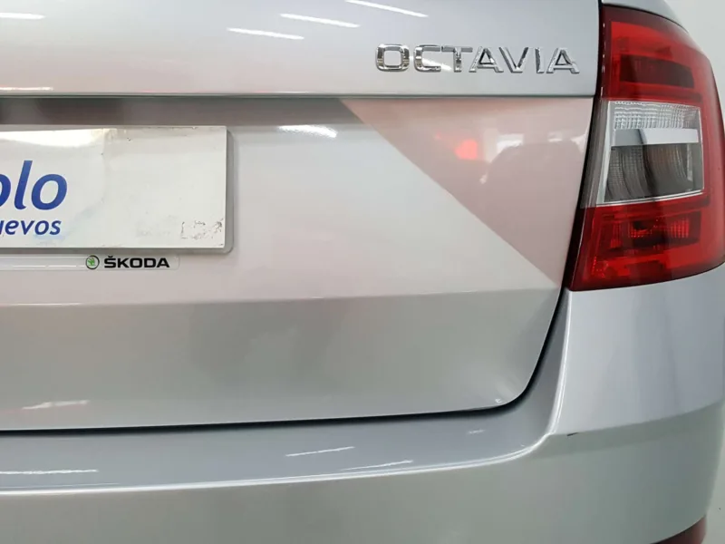 SKODA OCTAVIA COMBI Diesel 2020 de segunda mano