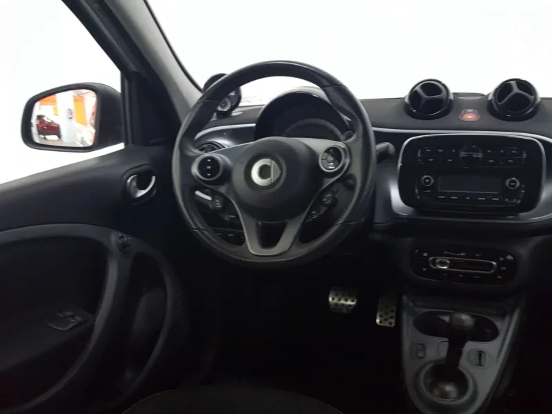 SMART FORFOUR Gasolina 2018 de segunda mano