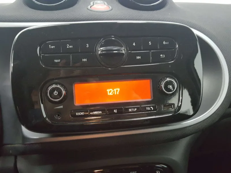 SMART FORFOUR Gasolina 2018 de segunda mano