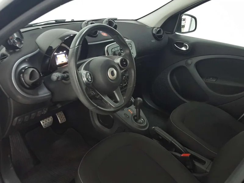 SMART FORFOUR Gasolina 2018 de segunda mano