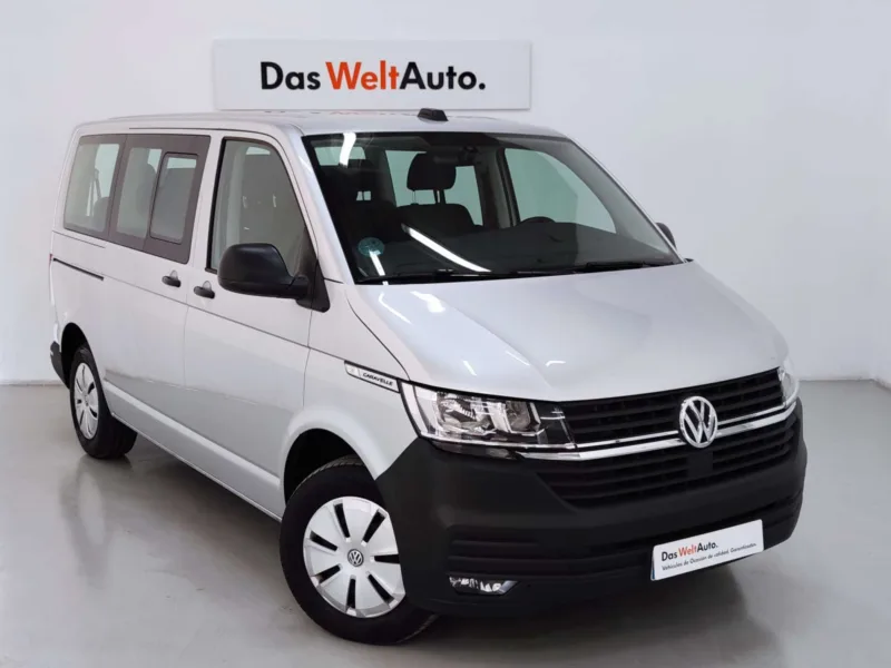 VOLKSWAGEN CARAVELLE Diesel 2023 de segunda mano