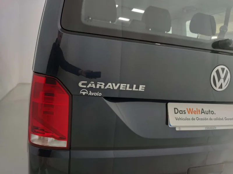 VOLKSWAGEN CARAVELLE Diesel 2023 de segunda mano
