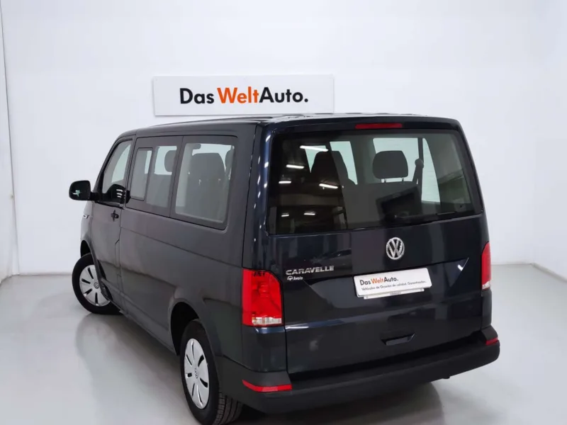 VOLKSWAGEN CARAVELLE Diesel 2023 de segunda mano