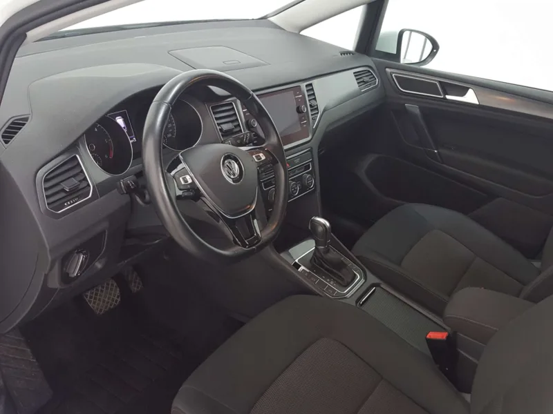 VOLKSWAGEN GOLF SPORTSVAN Diesel 2019 de segunda mano