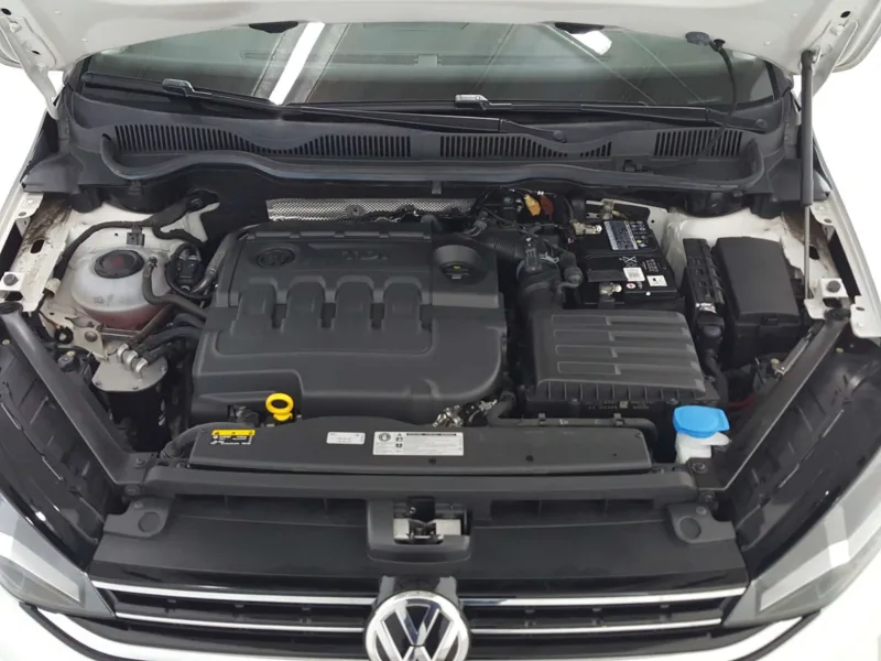 VOLKSWAGEN GOLF SPORTSVAN Diesel 2019 de segunda mano