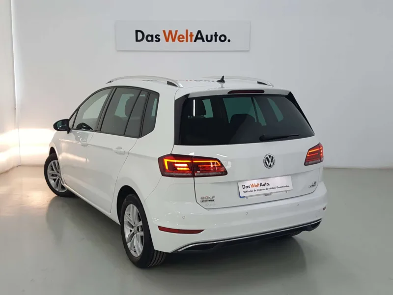 VOLKSWAGEN GOLF SPORTSVAN Diesel 2019 de segunda mano