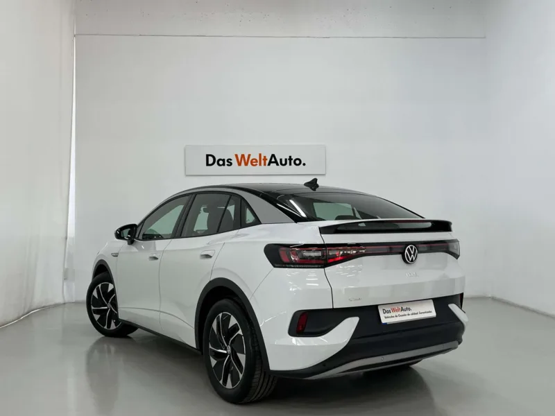 VOLKSWAGEN ID 5 Electrico 2023 de segunda mano