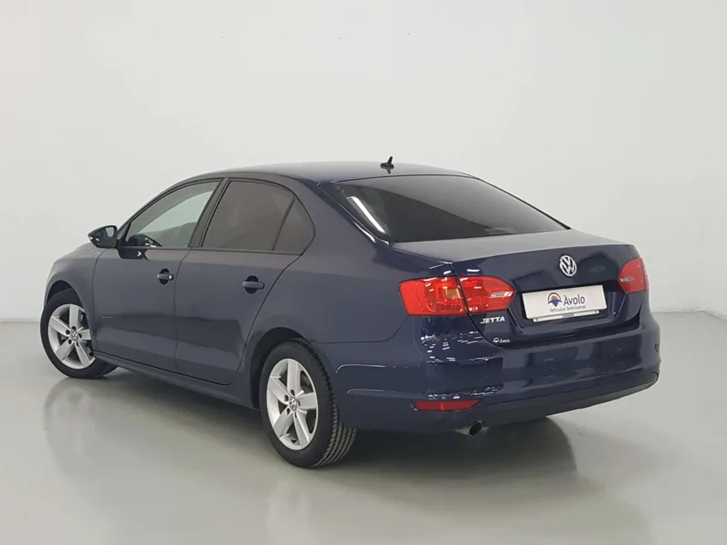 VOLKSWAGEN JETTA Diesel 2011 de segunda mano