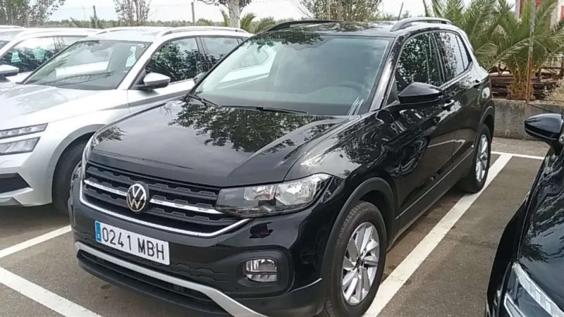 VOLKSWAGEN T-CROSS Gasolina 2022 de segunda mano