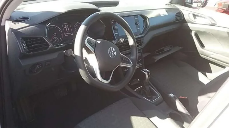 VOLKSWAGEN T-CROSS Gasolina 2022 de segunda mano