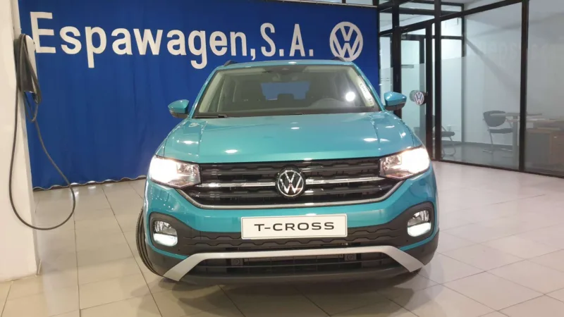 VOLKSWAGEN T-CROSS Gasolina 2023 de segunda mano