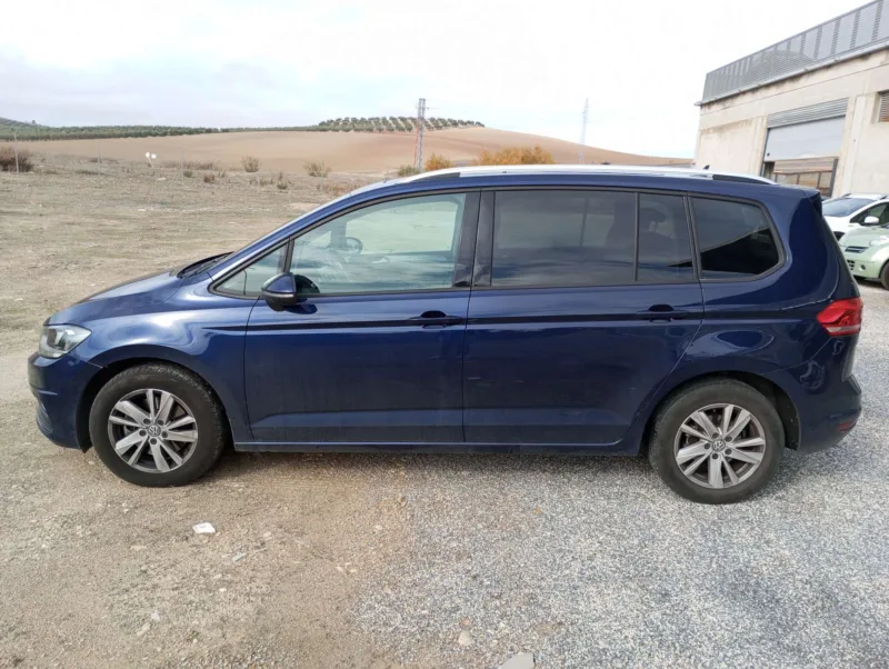 VOLKSWAGEN TOURAN Diesel 2019 de segunda mano