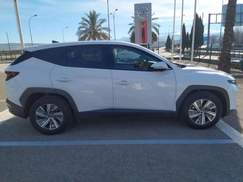 HYUNDAI TUCSON Gasolina 2022 de segunda mano