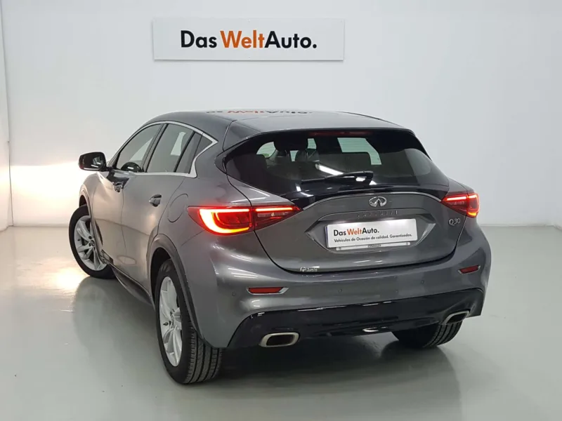 INFINITI Q30 Diesel 2017 de segunda mano en jaen