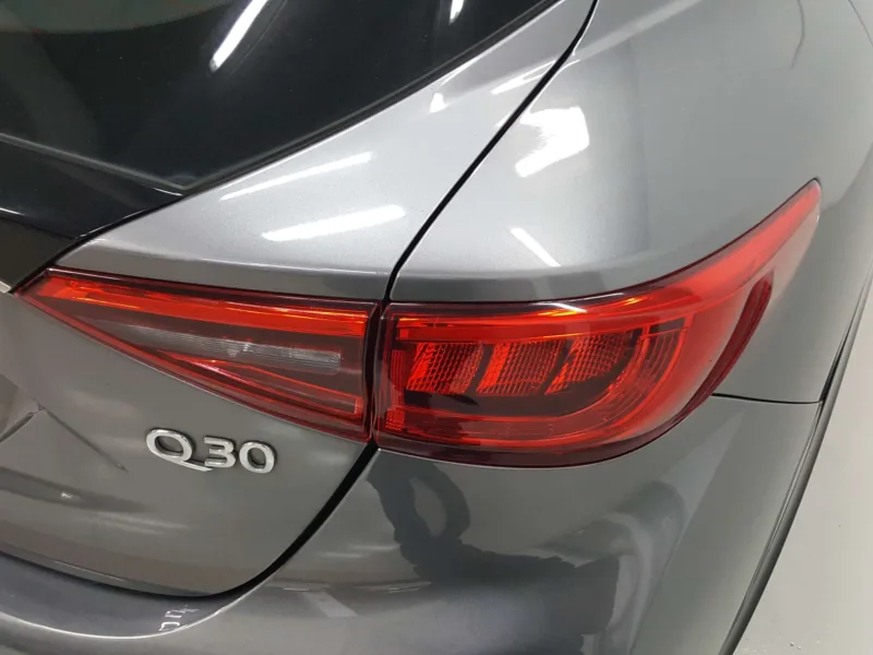 INFINITI Q30 Diesel 2017 de segunda mano en jaen