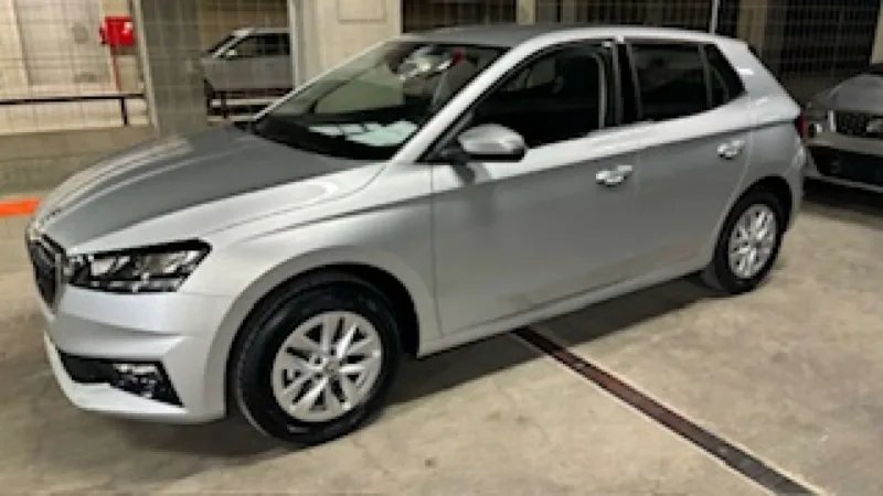 SKODA FABIA Gasolina 2023 de segunda mano