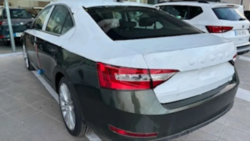 SKODA SUPERB Diesel 2023 de segunda mano