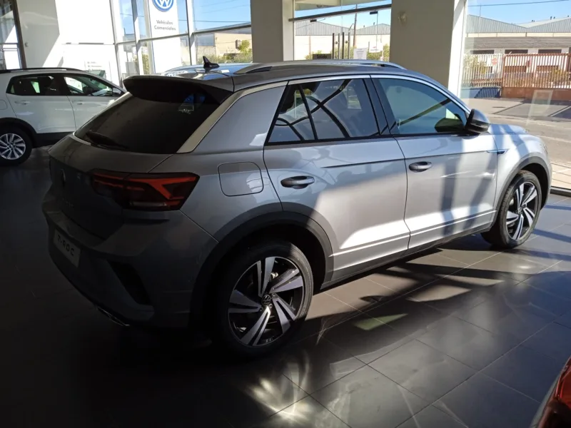 VOLKSWAGEN T-ROC Diesel 2022 de segunda mano en jaen