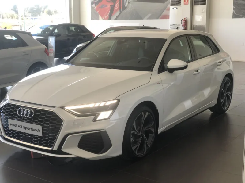 AUDI A3 SPORTBACK Gasolina nuevo entrega inmediata Jaén