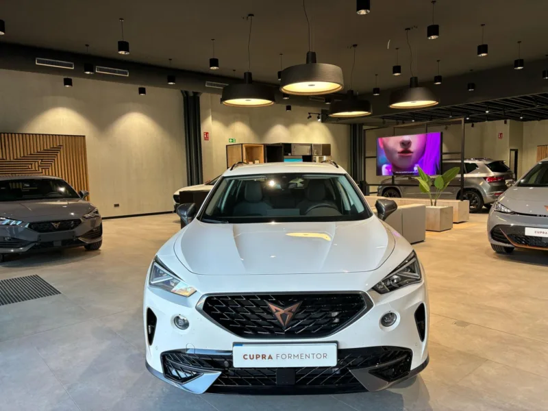 CUPRA Formentor Gasolina 2023 km 0 Jaén