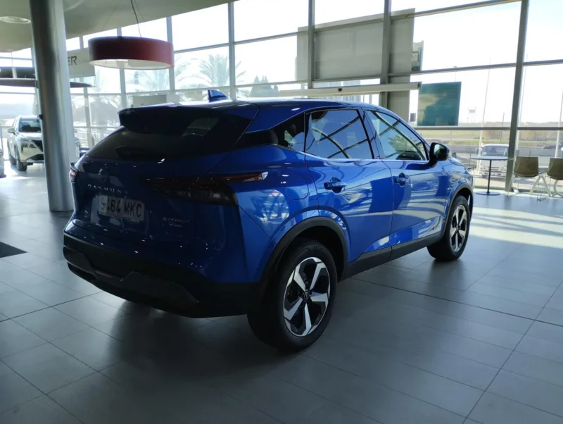 NISSAN QASHQAI Hibrido 2023 km 0 Granada