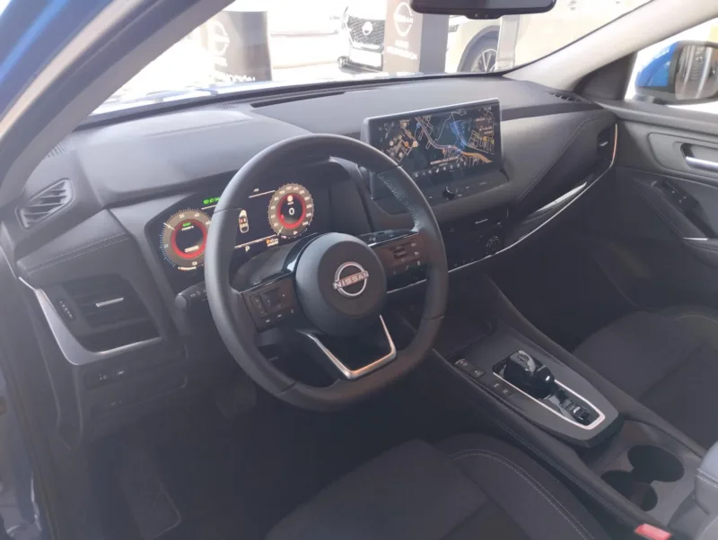 NISSAN QASHQAI Hibrido 2023 km 0 Granada