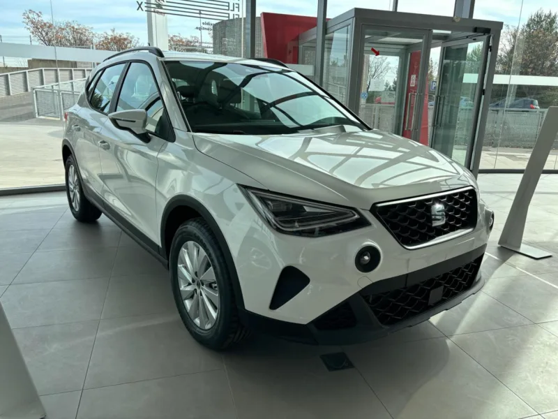 SEAT ARONA Gasolina 2023 km 0 Jaén