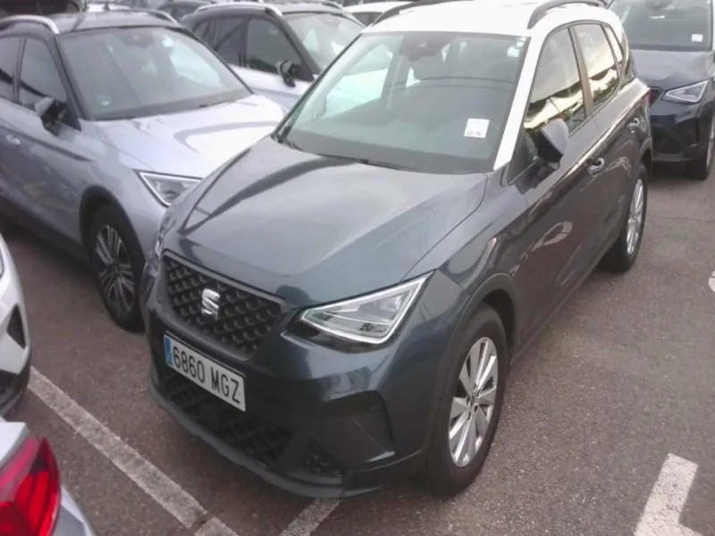 SEAT ARONA Gasolina 2024 segunda-mano Jaén