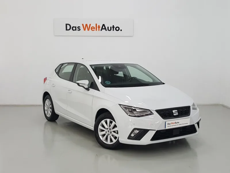 SEAT IBIZA Gasolina 2023 segunda-mano Jaén