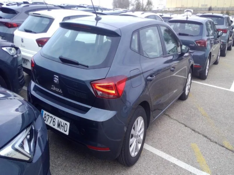 SEAT IBIZA Gasolina 2023 segunda-mano Jaén