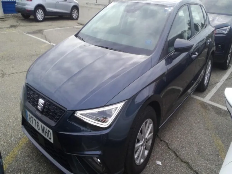 SEAT IBIZA Gasolina 2023 segunda-mano Jaén