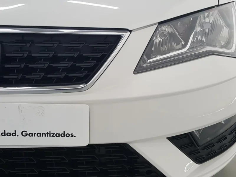 SEAT LEON Gasolina 2018 segunda-mano Jaén