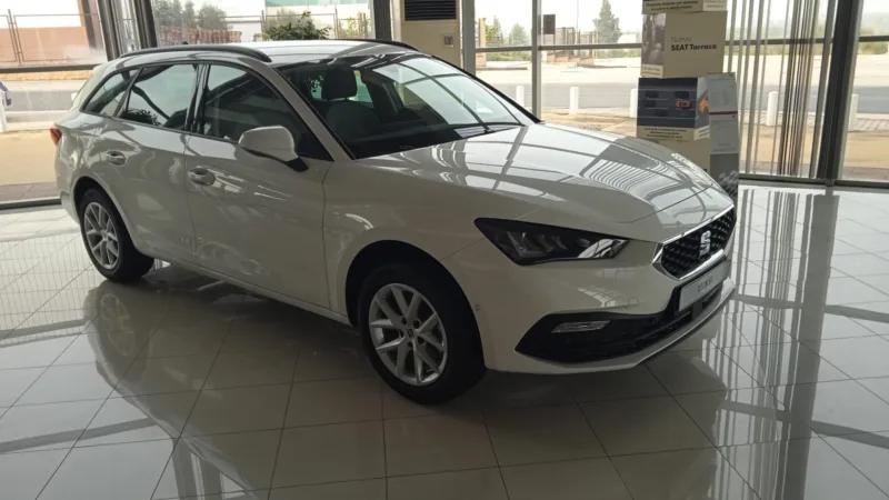 SEAT LEON ST Gasolina nuevo entrega inmediata Jaén