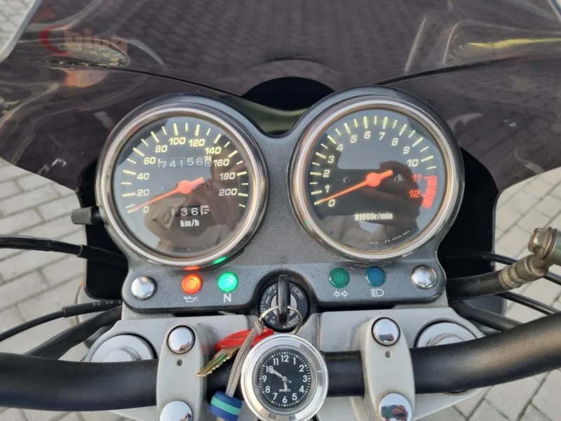 SUZUKI GS500 Gasolina 2004 segunda-mano Jaén