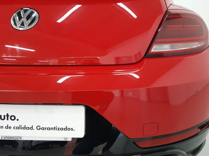 VOLKSWAGEN BEETLE CABRIO Diesel 2018 segunda-mano Jaén