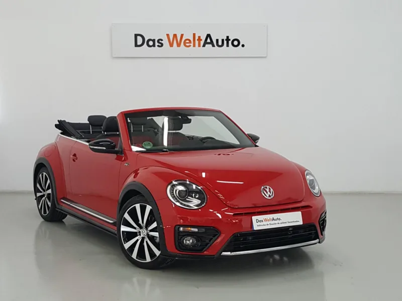 VOLKSWAGEN BEETLE CABRIO Diesel 2018 segunda-mano Jaén