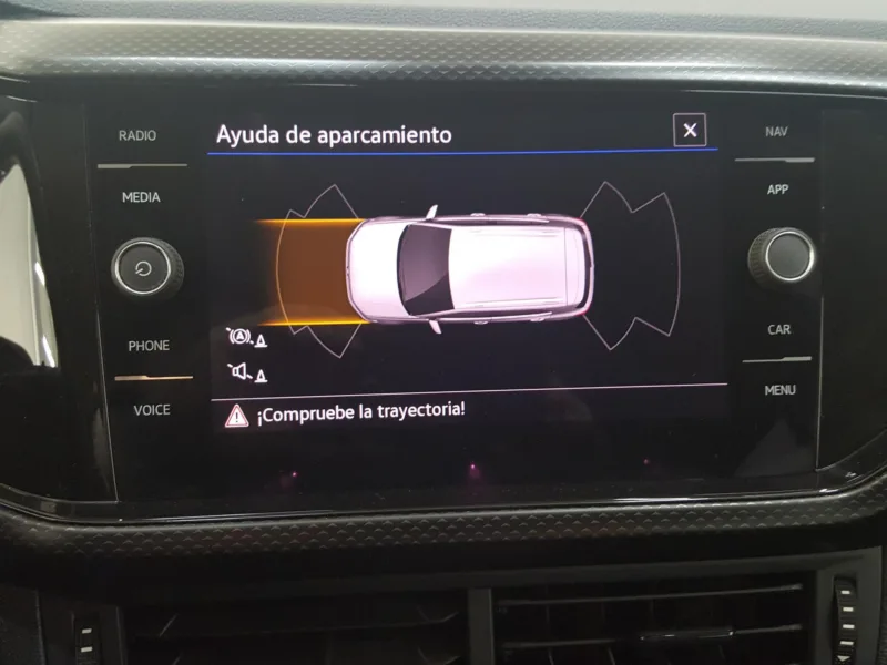 VOLKSWAGEN T-CROSS Gasolina 2022 segunda-mano Jaén