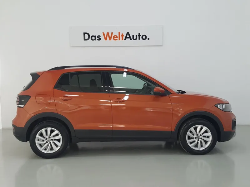 VOLKSWAGEN T-CROSS Gasolina 2022 segunda-mano Jaén