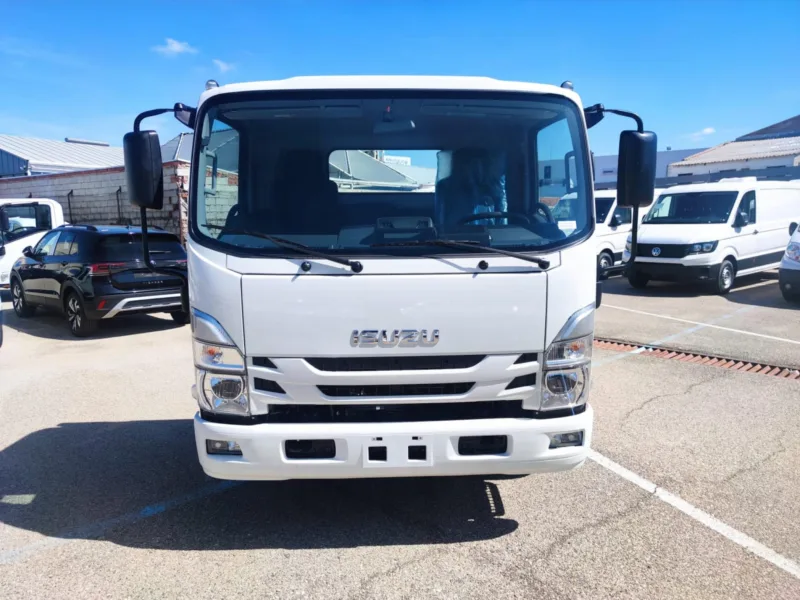 Isuzu TRUCKS Diesel nuevo entrega inmediata Jaén