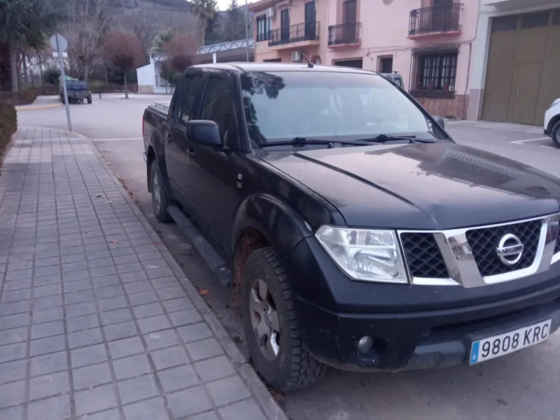 NISSAN NAVARA Diesel 2007 km 0 Jaén