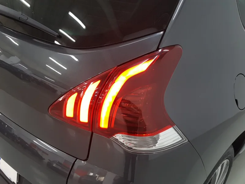 PEUGEOT 3008 Gasolina 2015 segunda-mano Jaén