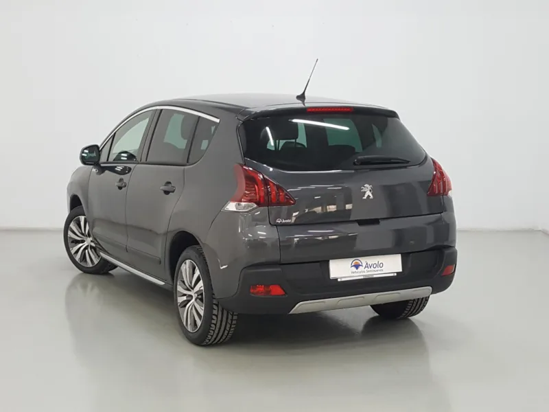 PEUGEOT 3008 Gasolina 2015 segunda-mano Jaén