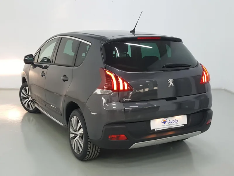 PEUGEOT 3008 Gasolina 2015 segunda-mano Jaén