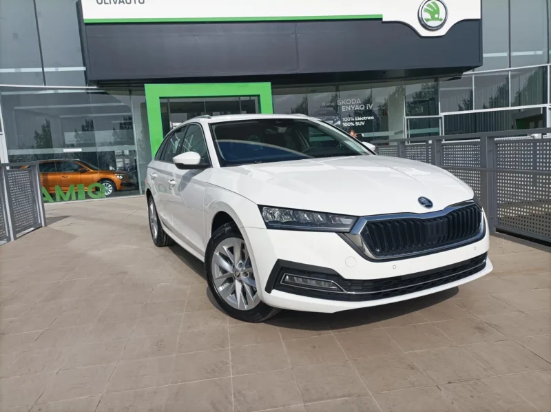 SKODA OCTAVIA COMBI Diesel 2024 km 0 Jaén