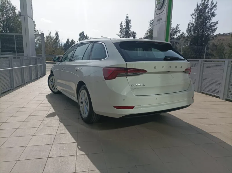 SKODA OCTAVIA COMBI Diesel 2024 km 0 Jaén