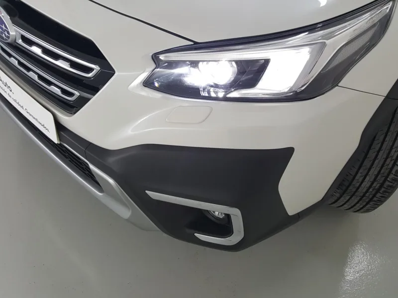 SUBARU OUTBACK Gasolina 2022 segunda-mano Jaén