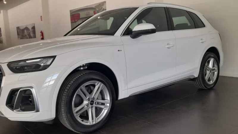 AUDI Q5 Hibrido enchufable 2024 km 0 Jaén