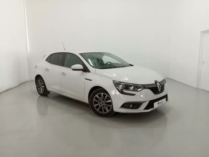 RENAULT MEGANE Gasolina 2017 segunda-mano Jaén