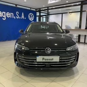 VOLKSWAGEN PASSAT Gasolina 2024 km 0 Jaén